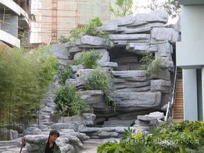 室內假山現在很盛行,現在各個寫字樓,辦公室,都有我們的作品